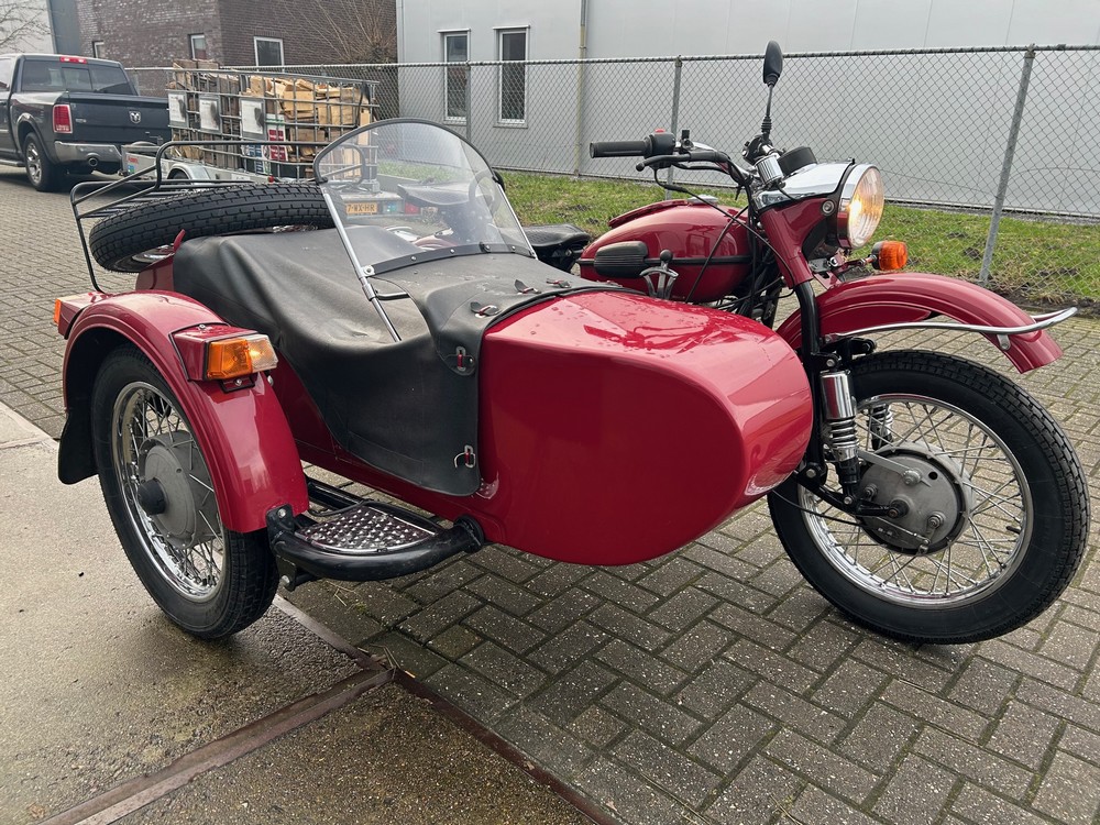 RB Motorhandel, specialist in Russian motorcycles